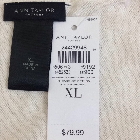 NWT Ann Taylor top with beads embellishment - Picture 3 of 4